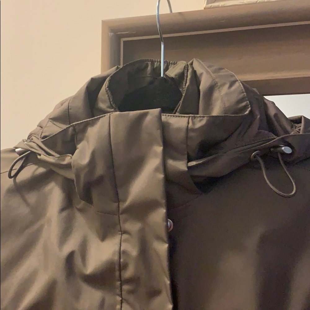 The North Face Women's Brown Jacket - Picture 3 of 12